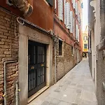 Apartamento Rialto Quiet Heritage Casa Veronica - 5 Guests - 5 Mins Rialto *