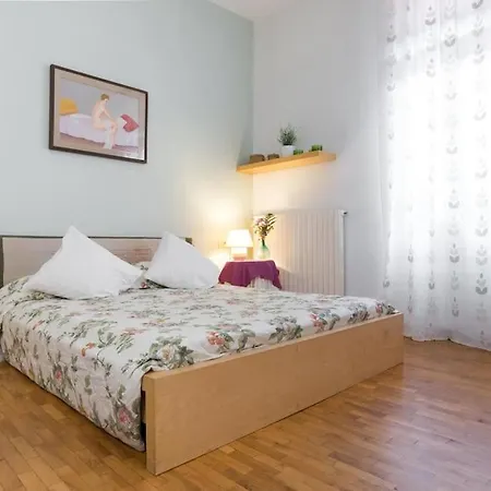 Rialto Quiet Heritage Casa Veronica - 5 Guests - 5 Mins Rialto