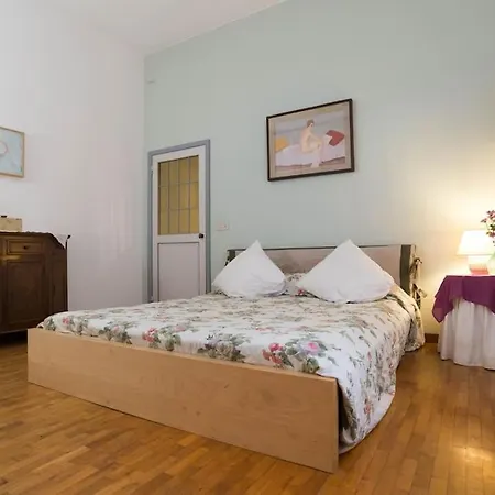 Rialto Quiet Heritage Casa Veronica - 5 Guests - 5 Mins Rialto شقة