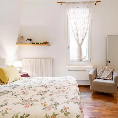 Rialto Quiet Heritage Casa Veronica - 5 Guests - 5 Mins Rialto Venedik