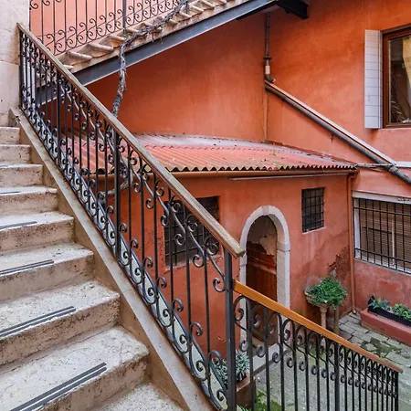 Rialto Quiet Heritage Casa Veronica - 5 Guests - 5 Mins Rialto 公寓 威尼斯